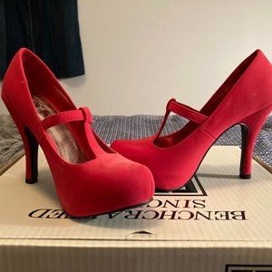 New Qupid T-strap Platforms